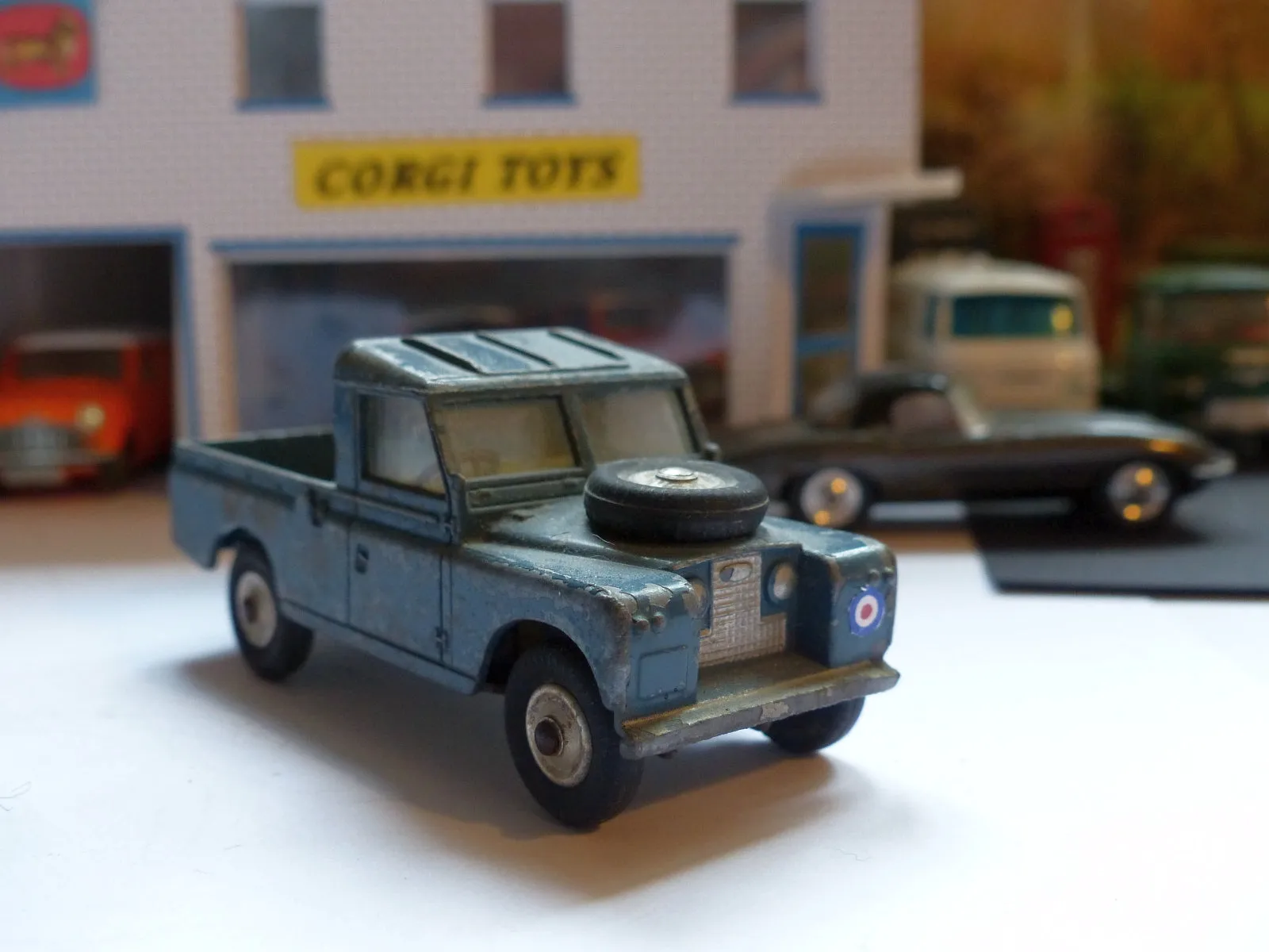 351S RAF Land Rover