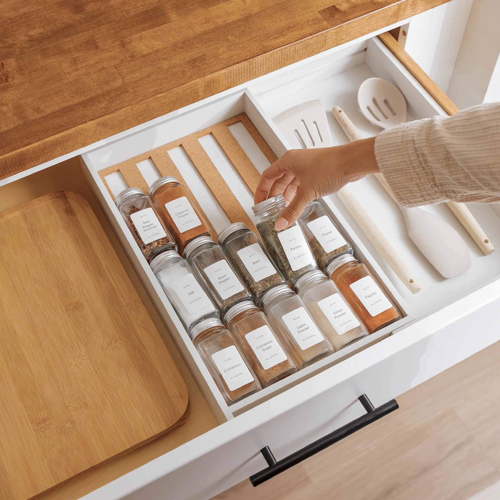 Bamboo Spice Drawer Organizer Whit Finish (Expands 10.5 to 18.5 in)