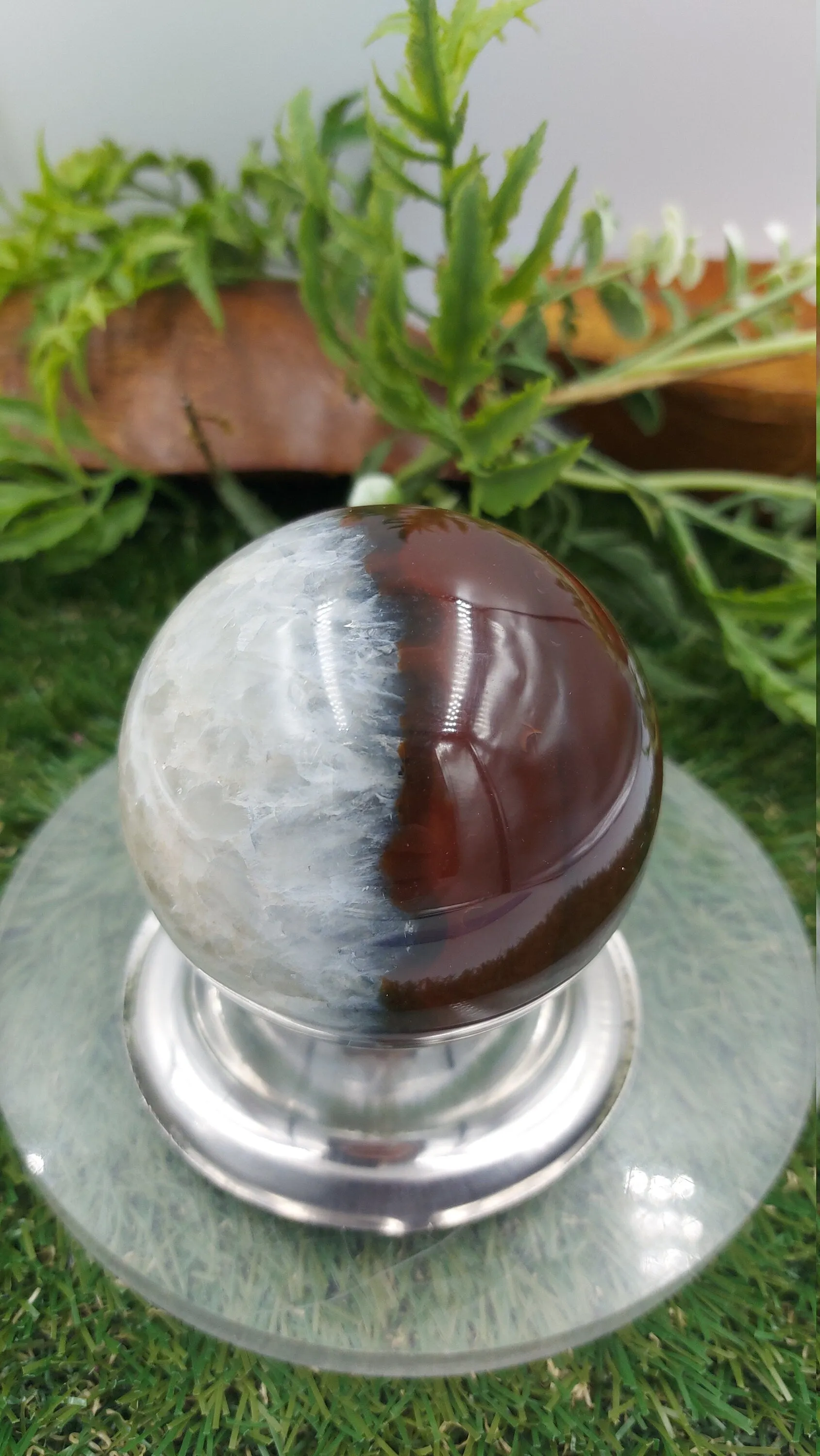 Crystal Brown Agate Sphere ~ perfect For Crytsal Healing, Crystal Grid, Crystal Ball ~ Metaphysical Healing, Meditation