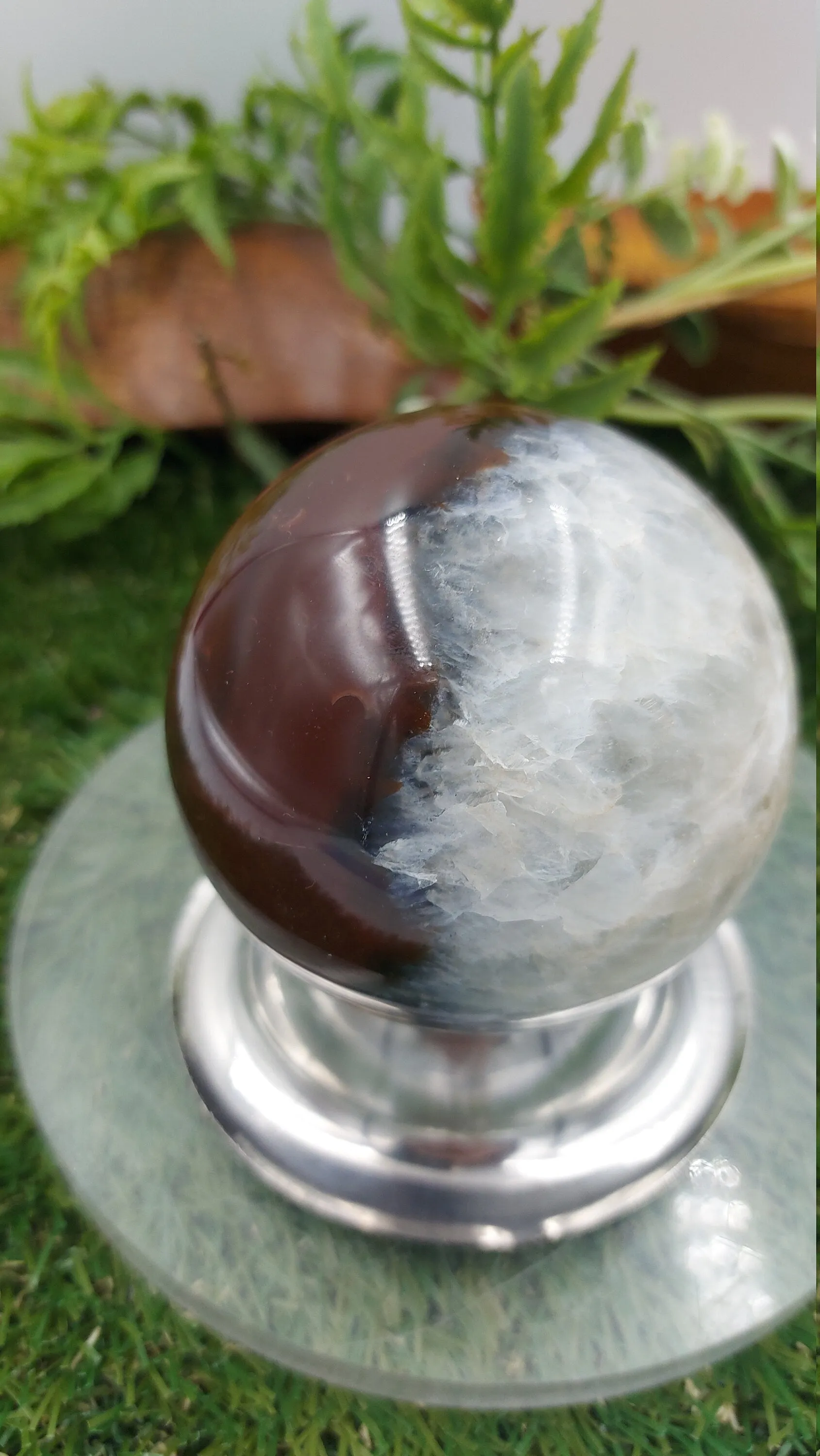 Crystal Brown Agate Sphere ~ perfect For Crytsal Healing, Crystal Grid, Crystal Ball ~ Metaphysical Healing, Meditation