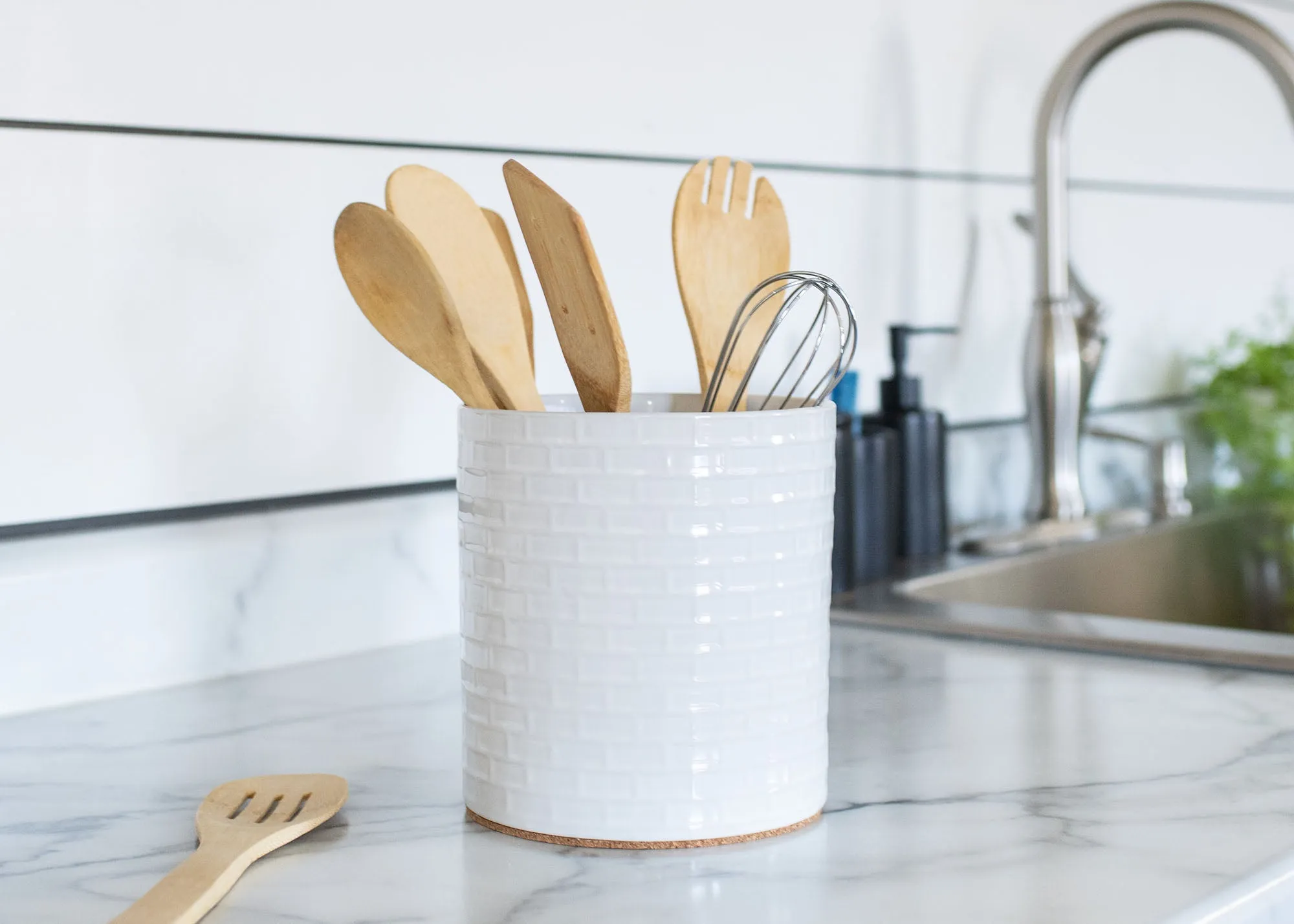 Embossed Subway Tile Ceramic Stoneware Cork Bottom Kitchen Utensil Holder, White