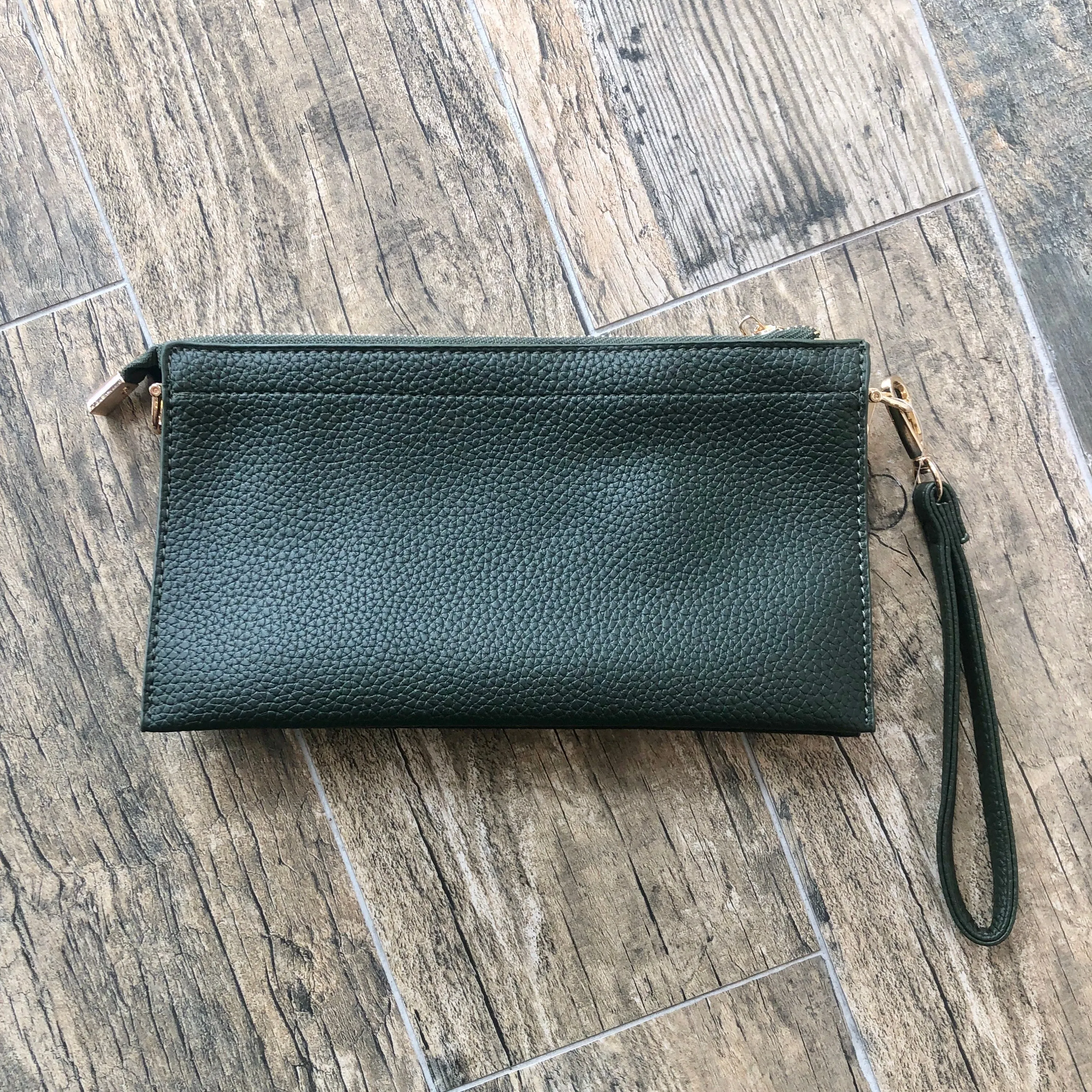 Pebble Wristlet / Crossbody