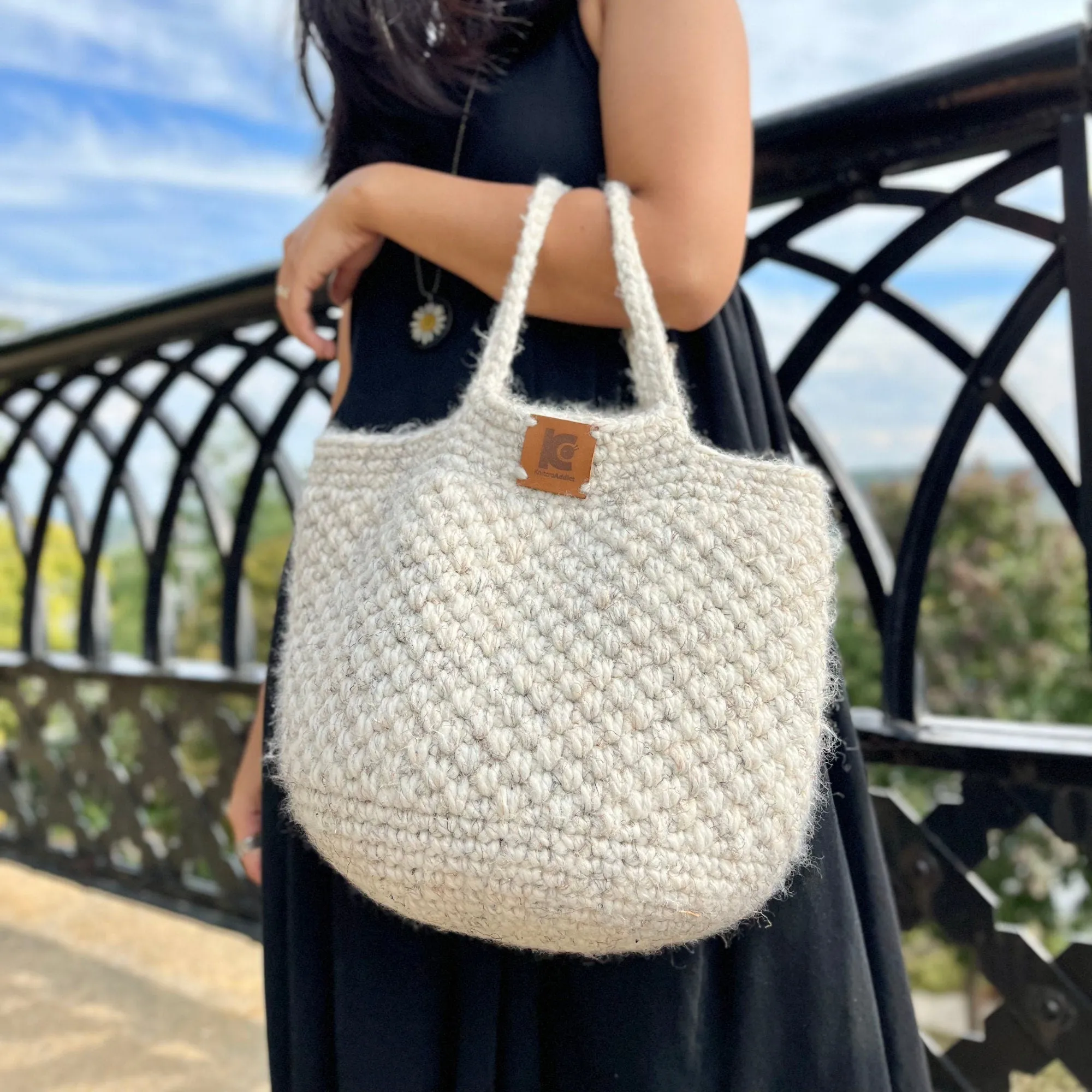 Stylish Crochet Carry All Bag Pattern PDF- Perfect for On-the-Go Organization!