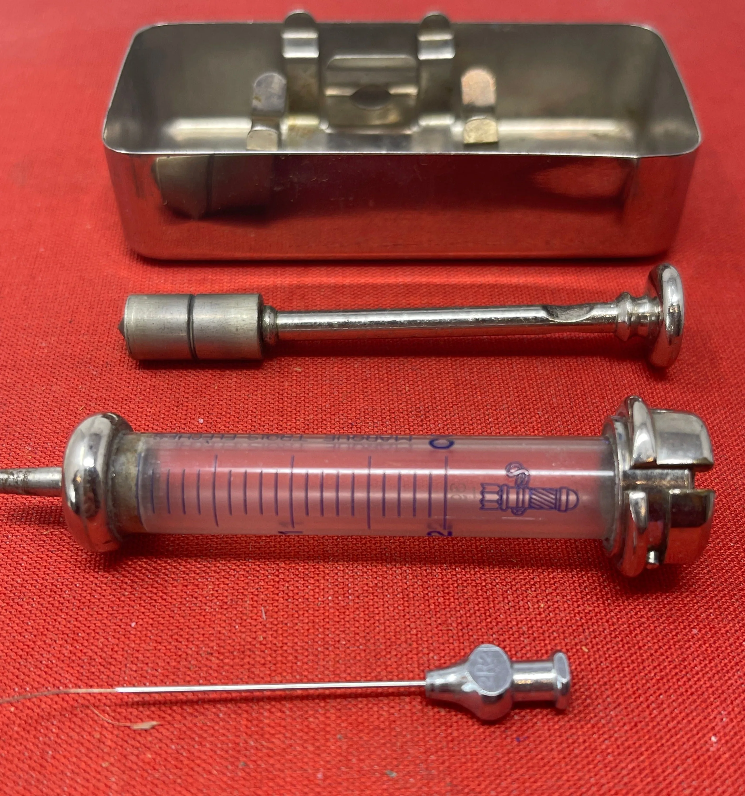 Syringe Kit by RECORD ORIGINAL . THREE ARROW MARK.