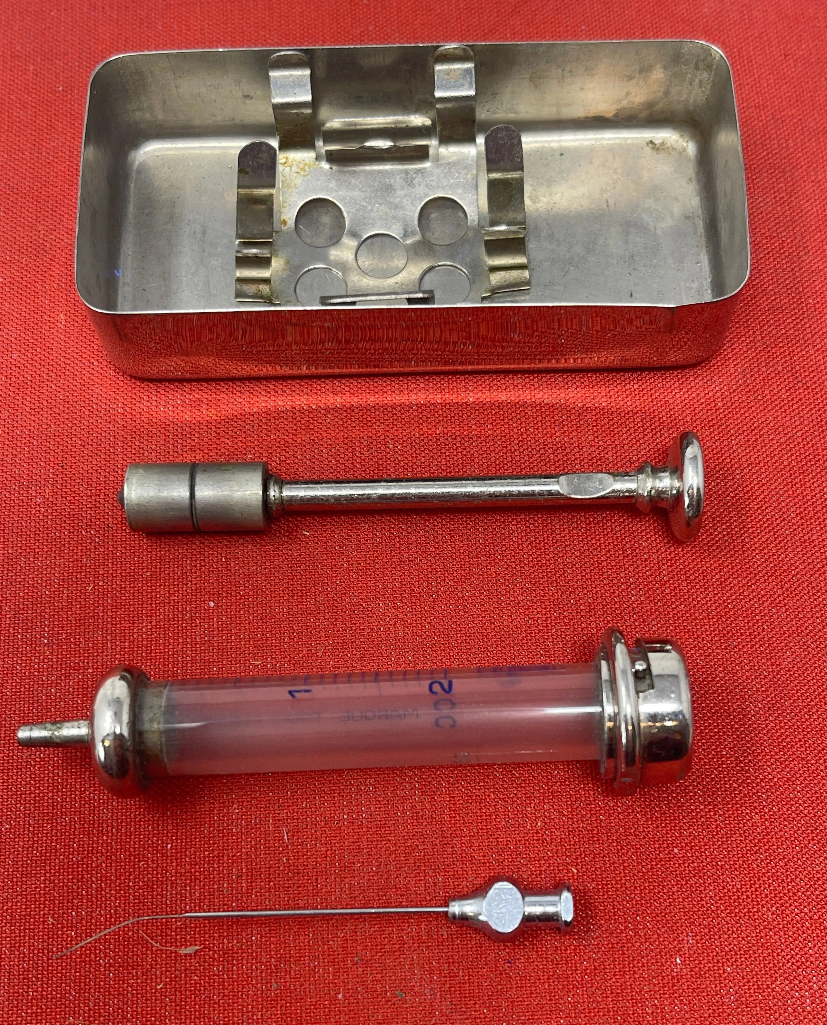 Syringe Kit by RECORD ORIGINAL . THREE ARROW MARK.