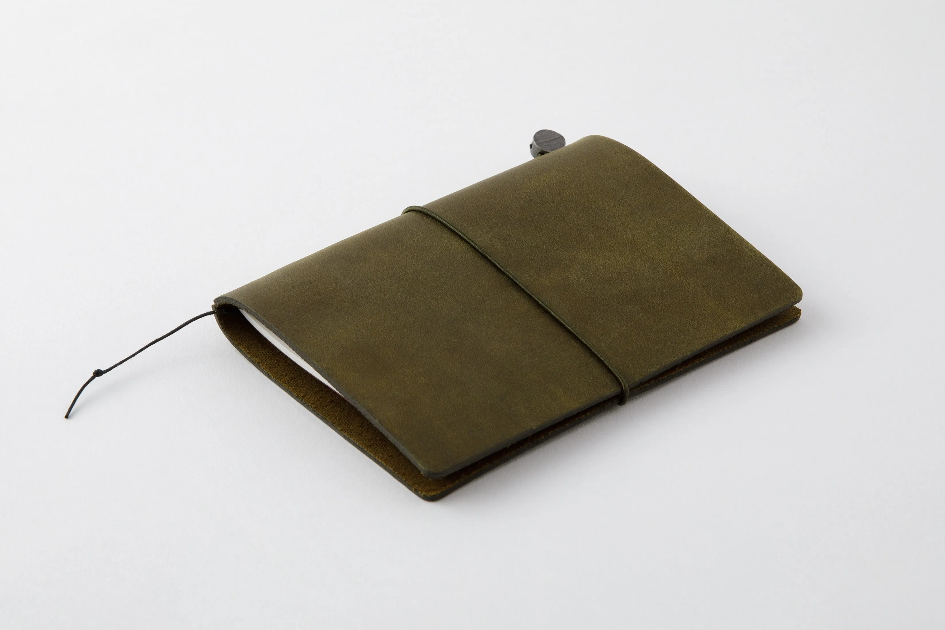 Traveler's Notebook Starter Set, Passport Size, Olive